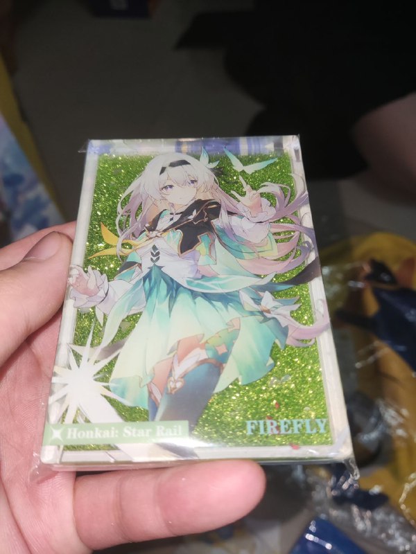 #日常 #漫展 #萤火虫 战利品！（流萤流麻和那个黄色的盒子皮卡丘是买的）#日常 #漫展 #萤火虫 战利品！（流萤流麻和那个黄色的盒子皮卡丘是买的）